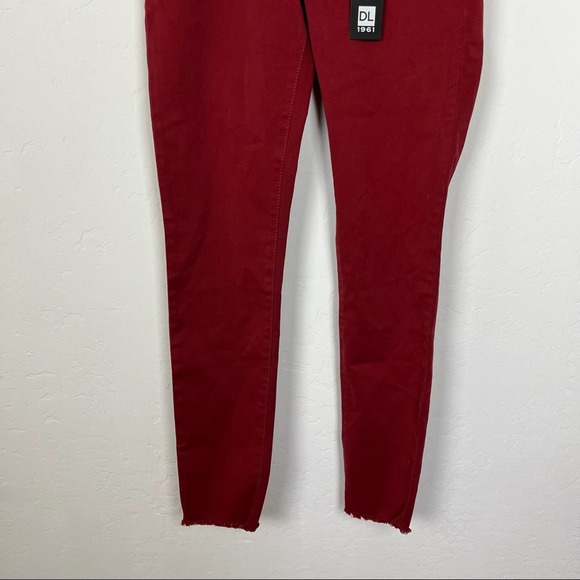 DL1961 Emma Power Leggings in Rhubarb - Picture 4 of 10